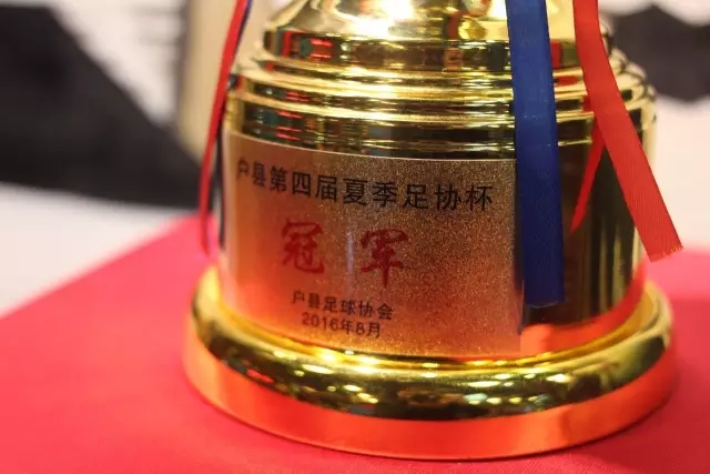 还是熟悉的数字！球衣记者：詹姆斯在76人将继续身披23号战袍